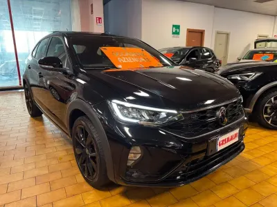 Usata VW Taigo R-line 116 CV (85 kW) 2024 Deep black / perlato SUV