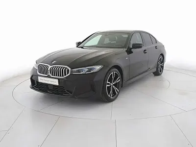 Usata BMW 320 M Sport 184 CV (135 kW) 2025 Black sapphire Berlina