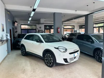 Usata Fiat 600 La Prima 100 CV (73 kW) 2025 Nero SUV
