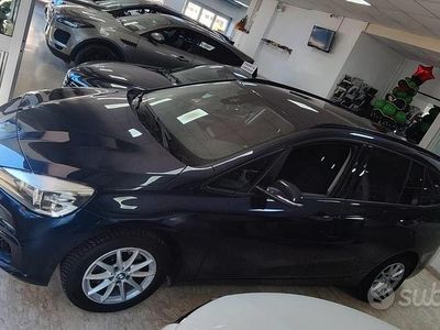 Usata BMW 218 Advantage 149 CV (109 kW) 2017 Blu Station wagon