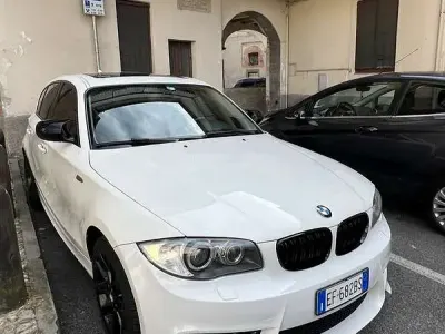 Usata BMW 118 143 CV (105 kW) 2011 Utilitaria