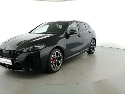 Usata BMW 118 M Sport 150 CV (110 kW) 2025 Nero intenso Utilitaria