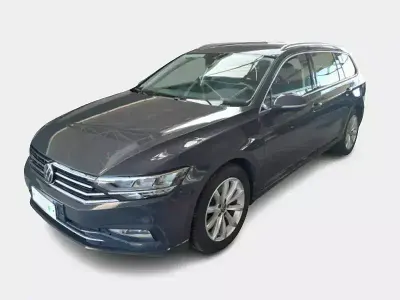 Usata VW Passat Business 149 CV (109 kW) 2021 Grigio Station wagon