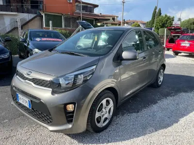 Usata Kia Picanto 65 CV (47 kW) 2018 Grigio Utilitaria