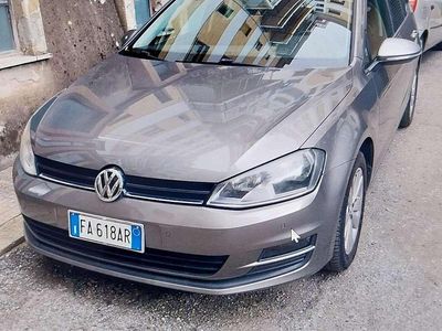 Usata VW Golf VII 110 CV (80 kW) 2015 Grigio Station wagon