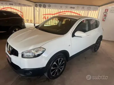 Usata Nissan Qashqai Acenta 110 CV (80 kW) 2013 Bianco SUV