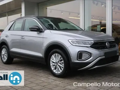 Usata VW T-Roc Life 150 CV (110 kW) 2025 Argento tetto nero SUV