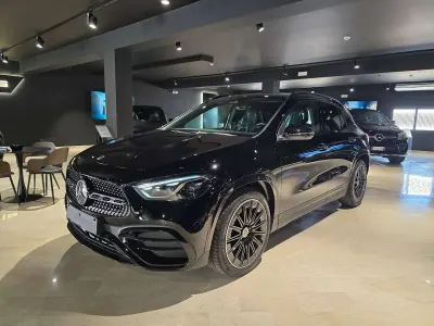 Usata Mercedes GLA200 Premium 150 CV (110 kW) 2025 Nero SUV