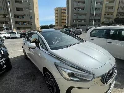 Gebraucht DS Automobiles DS5 Sport Chic 181 PS (133 kW) 2015 Weiß Kleinwagen