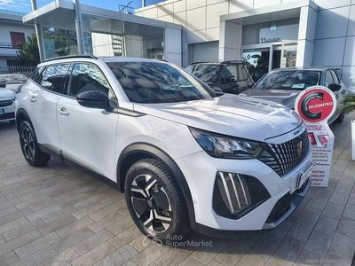 Usata Peugeot 2008 Allure 131 CV (96 kW) 2023 Bianco SUV