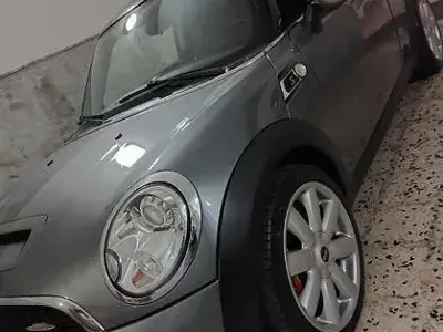 Usata Mini Cooper S 175 CV (128 kW) 2009 Grigio Utilitaria