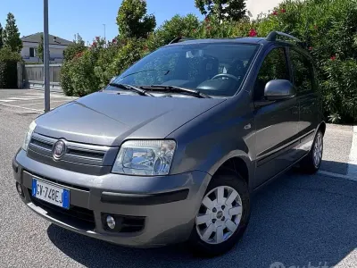 Usata Fiat Panda Emotion 60 CV (44 kW) 2010 Grigio Utilitaria