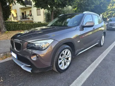 Usata BMW X1 143 CV (105 kW) 2011 SUV