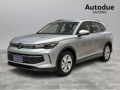 Usata VW Tiguan Life 150 CV (110 kW) 2025 Dolomite silver metallizzato SUV