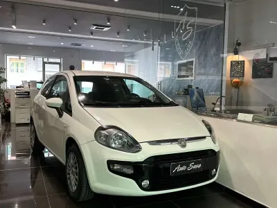 Usata Fiat Punto Evo S 69 CV (50 kW) 2011 Bianco Utilitaria