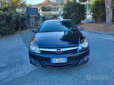 usata Opel Astra GTC 1.9 16V CDTI 150CV 3 porte Sport