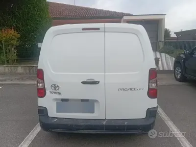 Usata Toyota Proace City City 100 CV (73 kW) 2020 Monovolume