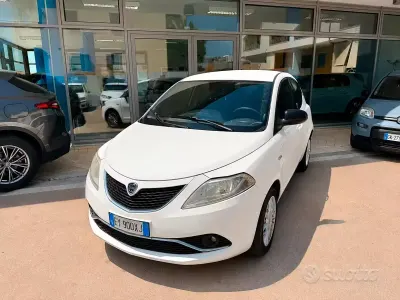 Usata Lancia Ypsilon S 95 CV (69 kW) 2014 Bianco Utilitaria
