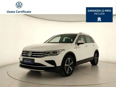 Usata VW Tiguan Elegance 150 CV (110 kW) 2023 Bianco SUV