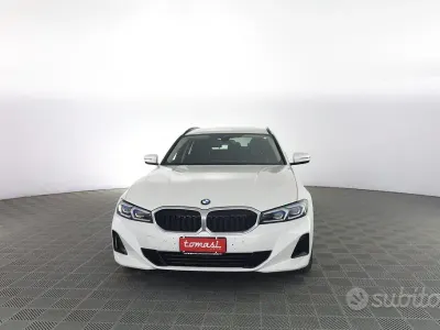 Usata BMW 318 Efficient Dynamics 150 CV (110 kW) 2023 Bianco Station wagon