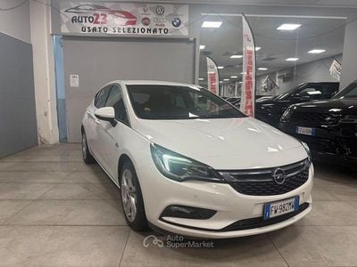 Usata Opel Astra Innovation 110 CV (80 kW) 2019 Bianco Berlina