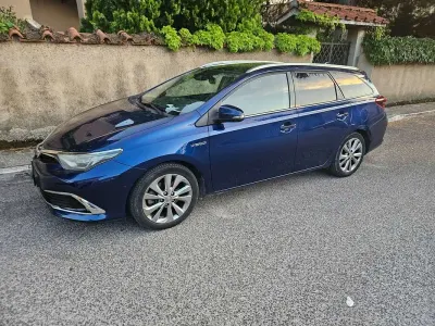 Usata Toyota Auris Hybrid