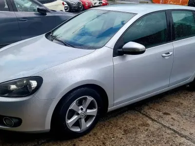 Usata VW Golf VI Highline 105 CV (77 kW) 2010 Argento Utilitaria