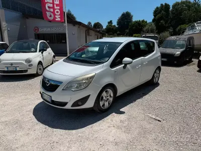 Usata Opel Meriva 120 CV (88 kW) 2014 Bianco Monovolume