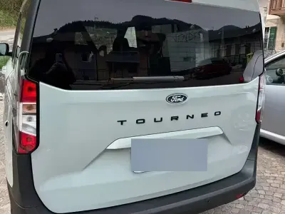 Occasion Ford Tourneo 125 ch (91 kW) 2024 Monospace