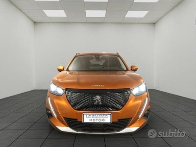 Usata Peugeot 2008 Allure 131 CV (96 kW) 2021 Arancione SUV