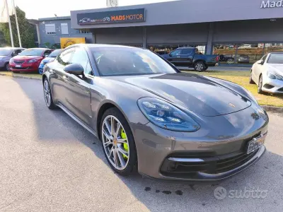 Usata Porsche Panamera Executive 330 CV (242 kW) 2017 Marrone Berlina