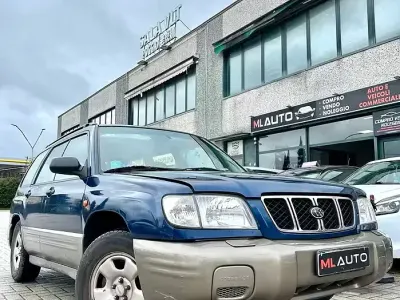 Usata Subaru Forester 125 CV (91 kW) 2001 Blu SUV