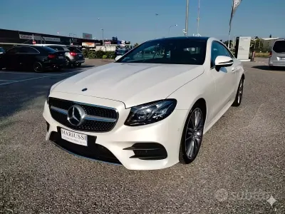 Usata Mercedes E220 Premium 194 CV (142 kW) 2017 Bianco Coupé