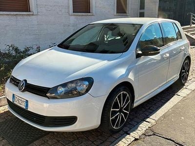 Usata VW Golf VI Edition 105 CV (77 kW) 2010 Bianco Utilitaria