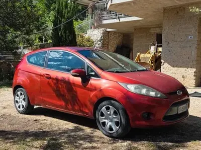 Usata Ford Fiesta 68 CV (50 kW) 2008 Rosso Utilitaria