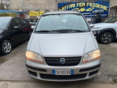 Argento Usata 2004 Fiat Idea Dynamic Monovolume | 2500 € (Buon prezzo)