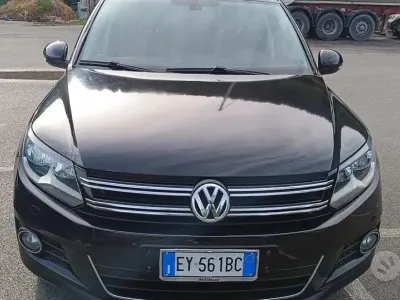 Begagnad VW Tiguan 140 HK (102 kW) 2015 Svart SUV