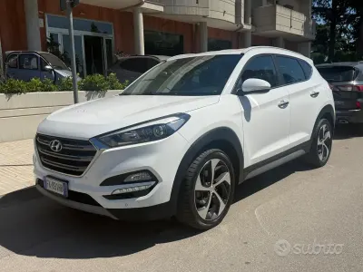 Usata Hyundai Tucson Comfort 141 CV (103 kW) 2017 Bianco SUV