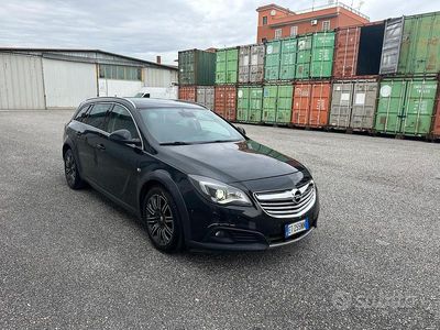 Usata Opel Insignia Cosmo 163 CV (119 kW) 2014 Nero Station wagon