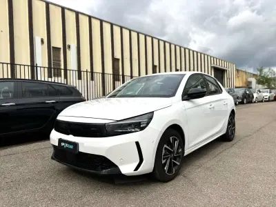 Usata Opel Corsa Edition 101 CV (74 kW) 2025 Bianco Utilitaria