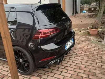 Usata VW Golf VII R 310 CV (228 kW) 2018
