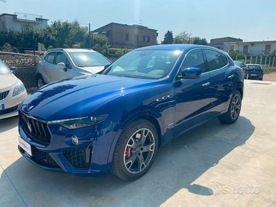 Begagnad Maserati GranSport 350 HK (257 kW) 2021 Blå Kombi