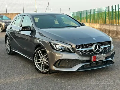 Usata Mercedes A180 Premium 109 CV (80 kW) 2016 Grigio Utilitaria