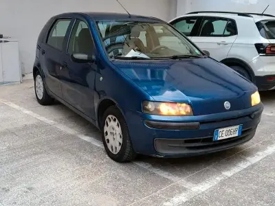 Usata Fiat Punto 86 CV (63 kW) 2003 Utilitaria