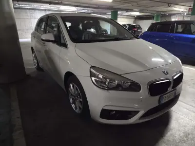 Begagnad BMW 218 Active Tourer Efficient Dynamics 150 HK (110 kW) 2017 Vit Minibuss