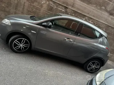 Usata Lancia Ypsilon 95 CV (69 kW) 2017 Utilitaria