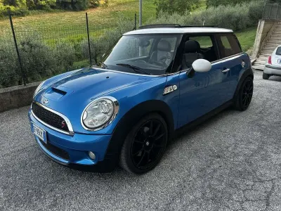 Usata Mini Cooper S Salt 175 CV (128 kW) 2007 Blu Utilitaria