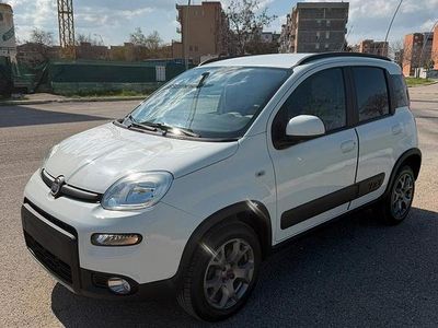Usata Fiat Panda 4x4 80 CV (58 kW) 2016 Bianco Utilitaria