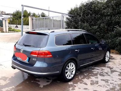Usata VW Passat 140 CV (102 kW) 2013 Grigio Station wagon