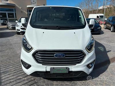 Usata Ford Tourneo Titanium X 185 CV (136 kW) 2021 Bianco Monovolume